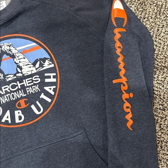 Champion Dark Blue Arches National Park Crewneck - Picture 3 of 5
